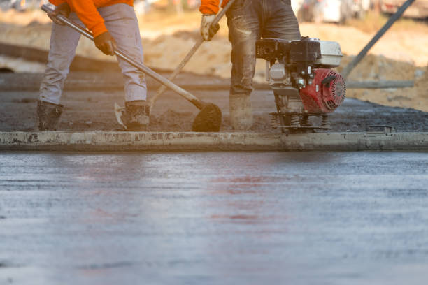 Best Driveway Concrete Repair  in Saltville, VA