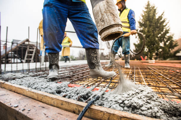 Best Concrete Sidewalk Installation  in Saltville, VA